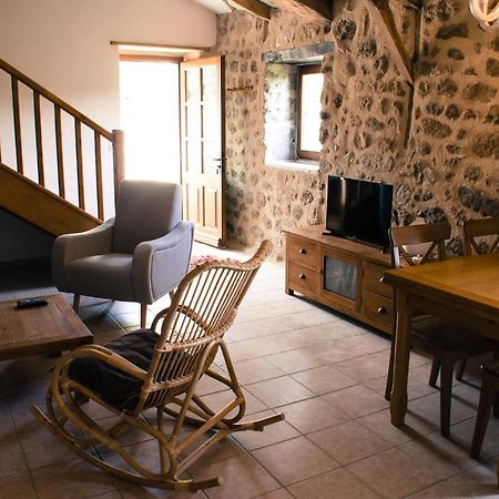 Le Petit Rias Gite Soleil Saint Maurice en Chalencon Exterior photo