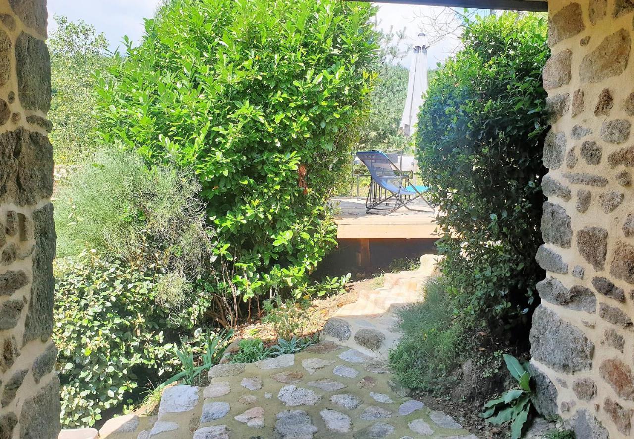 Le Petit Rias Gite Soleil Saint Maurice en Chalencon Exterior photo