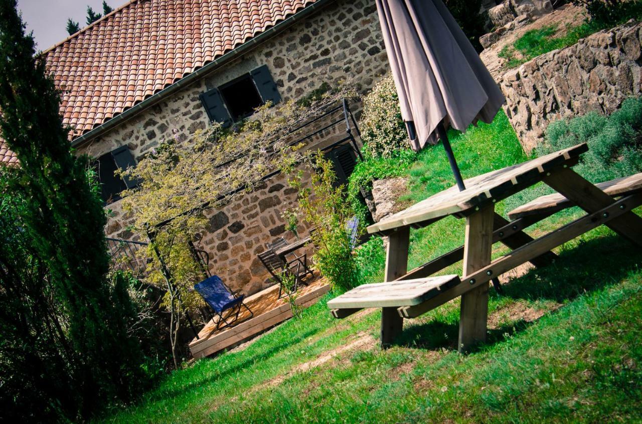 Le Petit Rias Gite Soleil Saint Maurice en Chalencon Exterior photo